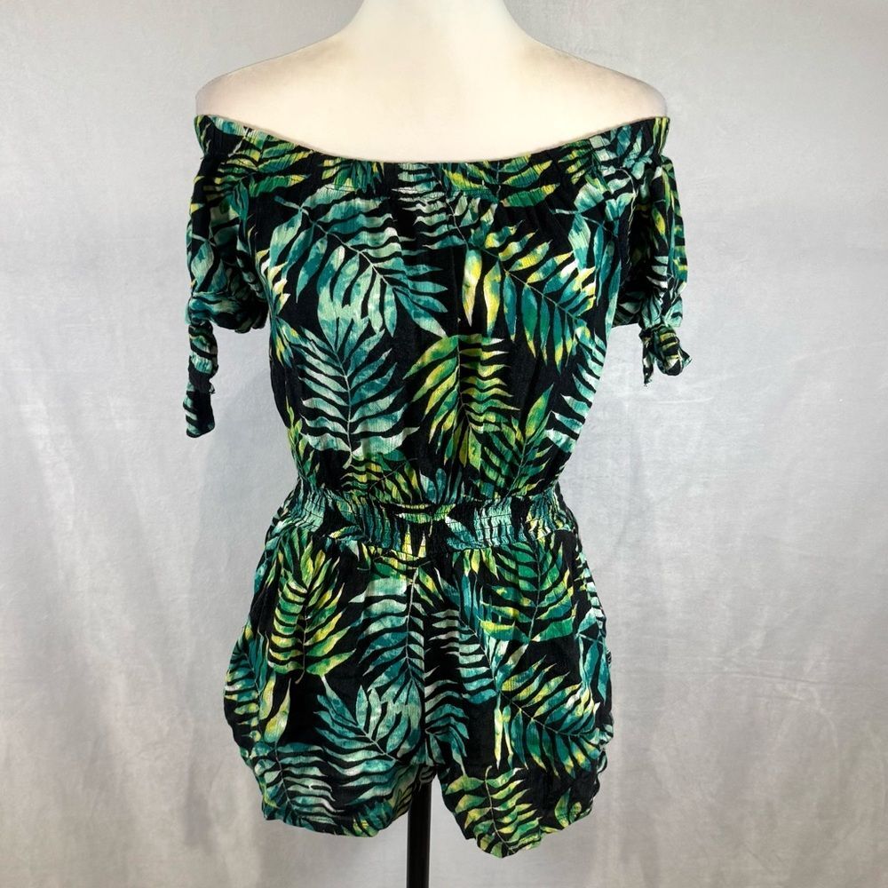 Off shoulder smocked tropical leaf print romper with pockets size small